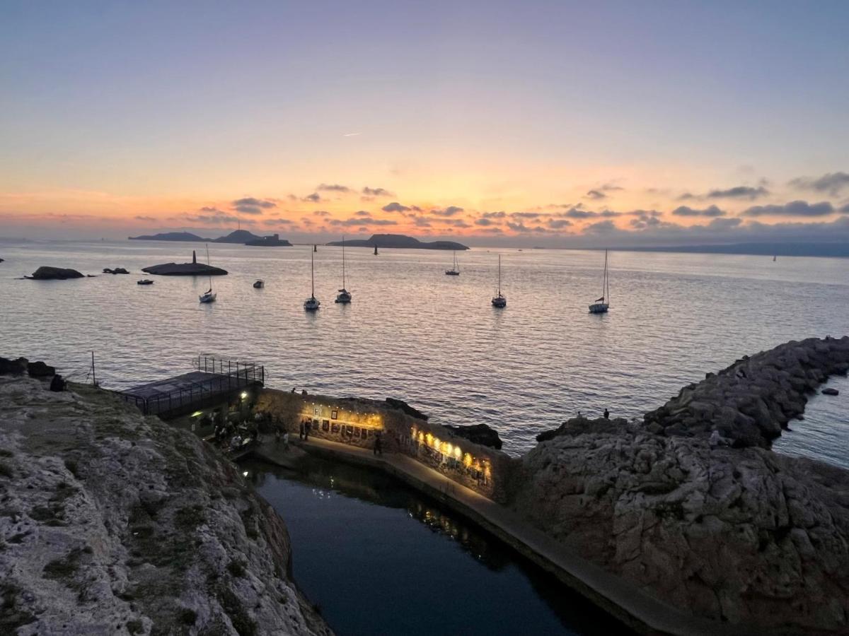 Sur La Corniche Kennedy Face A La Apartment Marseilles