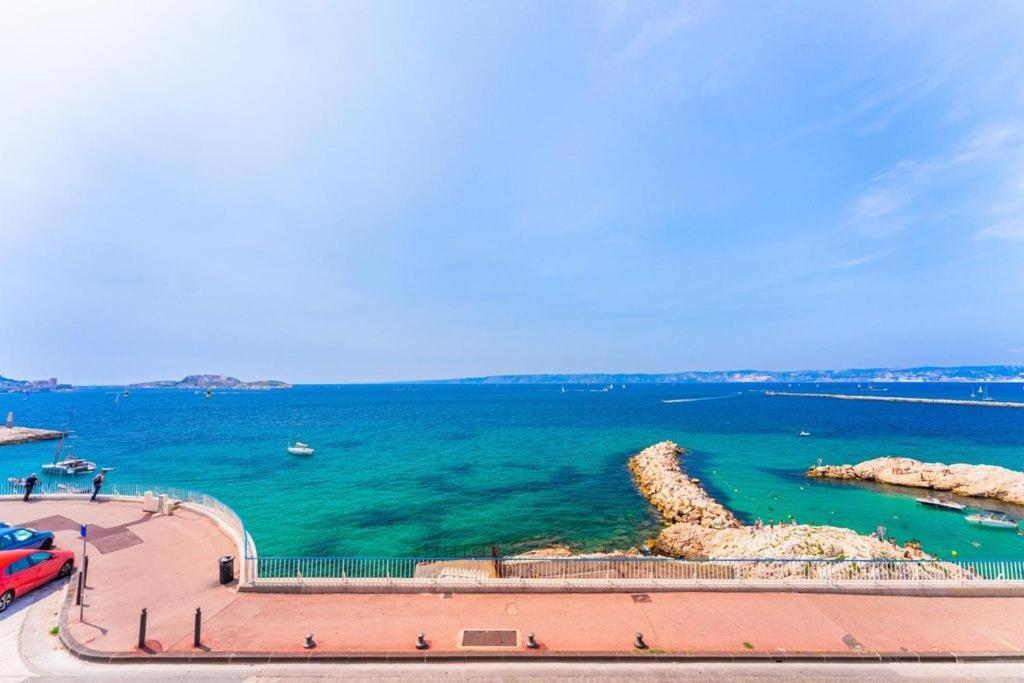 Sur La Corniche Kennedy Face A La Apartment *